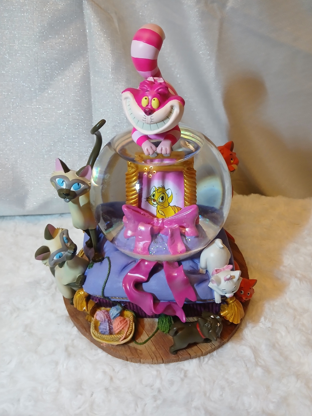 Disney Cats  Pink Cheshire Cat & Marie Decorative Snow Globe Vintage